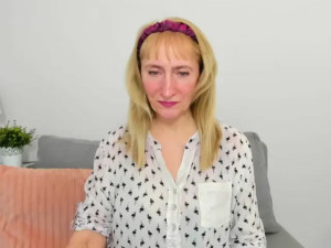 Watch MargaretMilf69 recorded live streams from Stripchat on 2025/03/27, Cam Archive