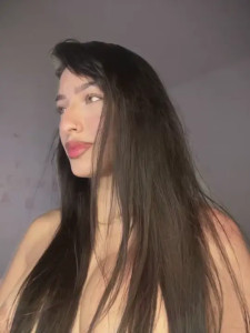 Watch DulceLenns recorded live streams from Stripchat on 2025/03/28, Cam Archive