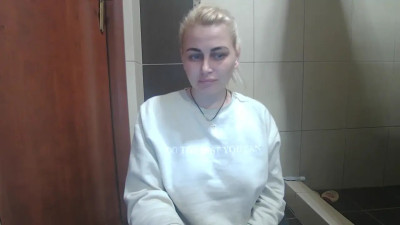 Watch kira23fun recorded live streams from CAM4 on 2025/03/29, Cam Archive