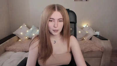 Watch violettaotis recorded live streams from Chaturbate on 2025/03/31, Cam Archive