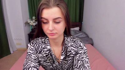 Watch EmmaOlsen4u recorded live streams from Stripchat on 2025/03/31, Cam Archive