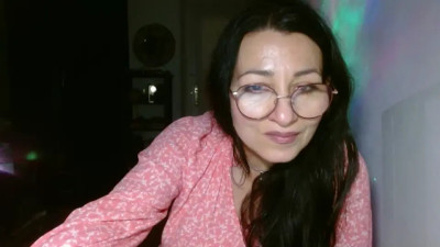 Watch ginaoneon recorded live streams from Chaturbate on 2025/04/01, Cam Archive