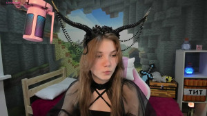 Watch LisaPorters recorded live streams from Stripchat on 2025/04/01, Cam Archive