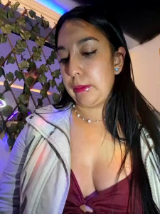 Watch Bella_keny recorded live streams from Stripchat on 2025/04/01, Cam Archive
