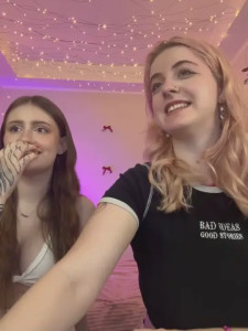 Watch your_favoritegirls recorded live streams from Stripchat on 2025/04/01, Cam Archive