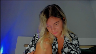 Watch lallie_ recorded live streams from Chaturbate on 2025/04/03, Cam Archive