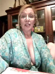 Watch Melmamalhuda@xh recorded live streams from Stripchat on 2025/04/03, Cam Archive