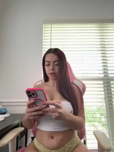 Watch TefyLove20 recorded live streams from Stripchat on 2025/04/04, Cam Archive