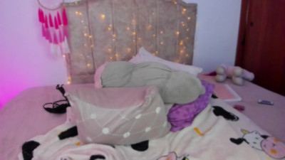 Watch cherries_and_wine_ recorded live streams from Chaturbate on 2025/04/05, Cam Archive