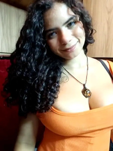 Watch Simone_Miller recorded live streams from Stripchat on 2025/04/05, Cam Archive
