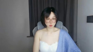 YIYI-520-520