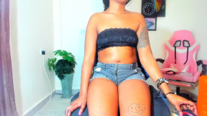 Watch little_africa recorded live streams from Chaturbate on 2025/04/06, Cam Archive