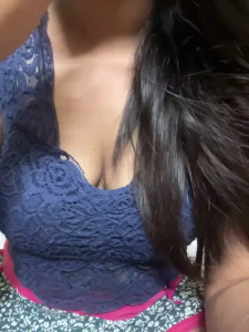 Watch Shreya_89 recorded live streams from Stripchat on 2025/04/07, Cam Archive