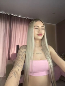 Watch Tiffany_Kissss recorded live streams from Stripchat on 2025/04/09, Cam Archive