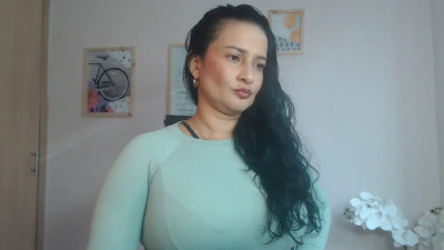 Watch lucy_diiaz recorded live streams from Stripchat on 2025/04/09, Cam Archive