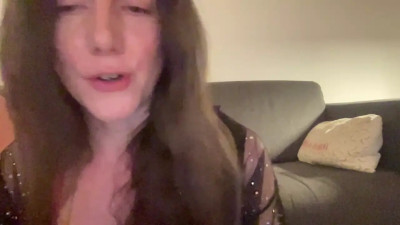 Watch douce_et_feu recorded live streams from CAM4 on 2025/04/06, Cam Archive