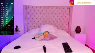 Watch DanielleEvans_ recorded live streams from CAM4 on 2025/04/16, Cam Archive