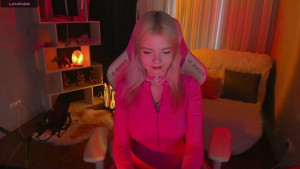 Watch AshleySnowflake recorded live streams from Chaturbate on 2025/04/17, Cam Archive