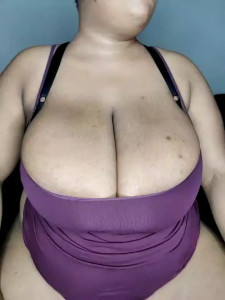 ChubbyTits28