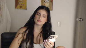 Watch hollyshit_ recorded live streams from Chaturbate on 2025/04/22, Cam Archive