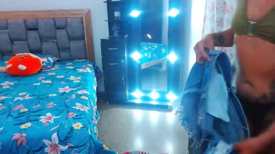 Watch julieta_art1 recorded live streams from Chaturbate on 2025/04/25, Cam Archive