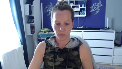 Watch blueeye_girl recorded live streams from CAM4 on 2025/05/02, Cam Archive