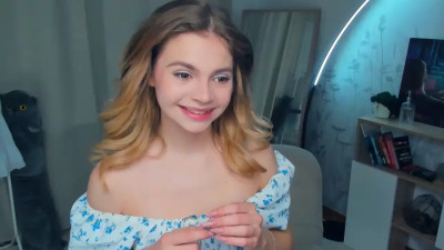 Watch pretty_choice recorded live streams from CAM4 on 2025/05/02, Cam Archive