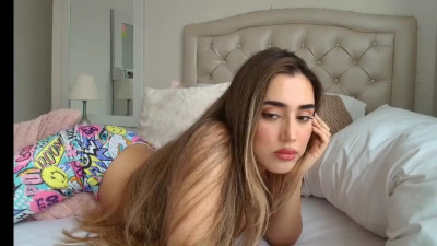 Watch prettyblondie19 recorded live streams from Chaturbate on 2025/05/03, Cam Archive