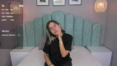 Watch karoll_santos recorded live streams from Chaturbate on 2025/05/06, Cam Archive