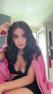 Watch maia183 recorded live streams from CAM4 on 2025/05/08, Cam Archive