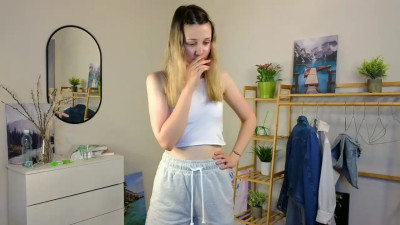 Watch ElwineCrock recorded live streams from CAM4 on 2025/05/08, Cam Archive