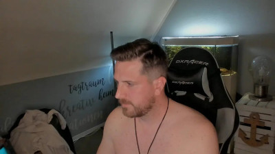 Watch ronhill13 recorded live streams from CAM4 on 2025/05/09, Cam Archive